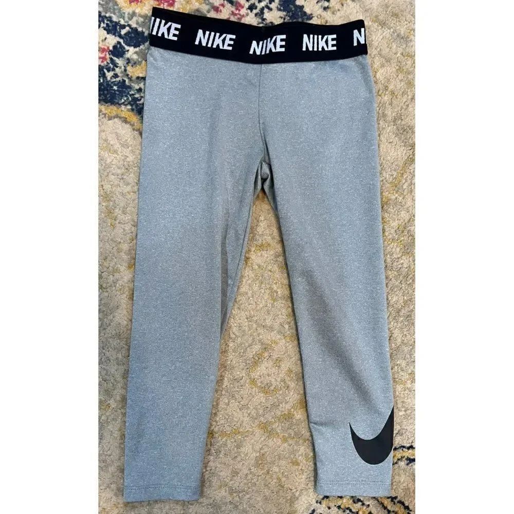 Gray Nike Dri-Fit Leggings (5)